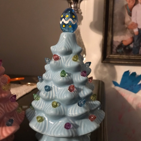 Retro Lighted Ceramic Easter Trees/Accents - Picture 7 of 11